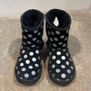 Black size 11 kids ugh boots with silver polka dots